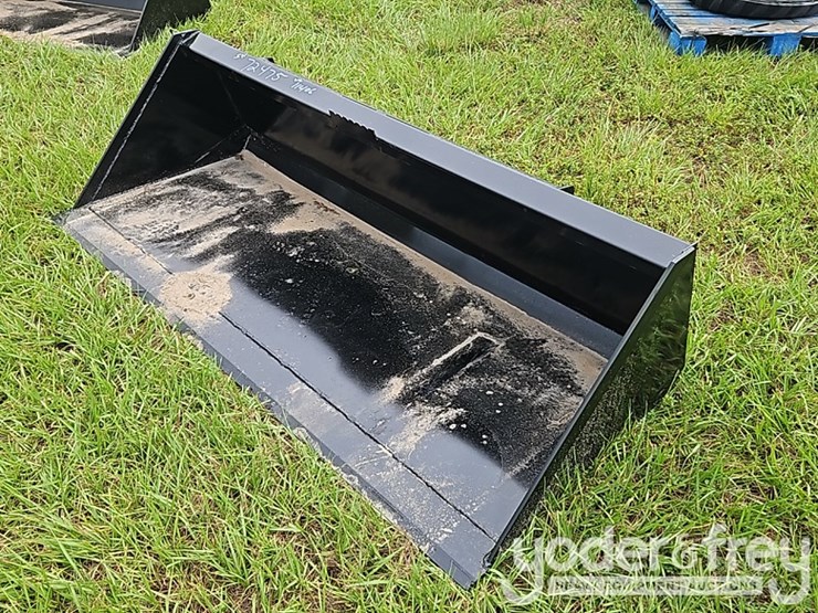 unused-72"-bucket-to-suit-skidsteer-image-1