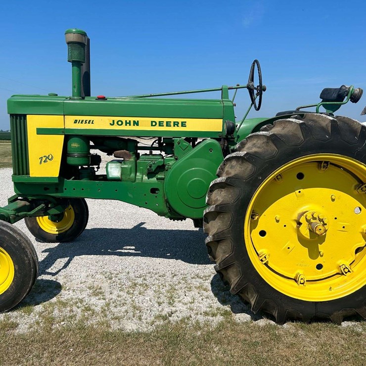 1958 JOHN DEERE 720