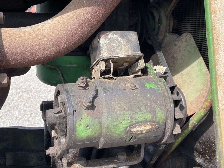 john-deere-720-image-34
