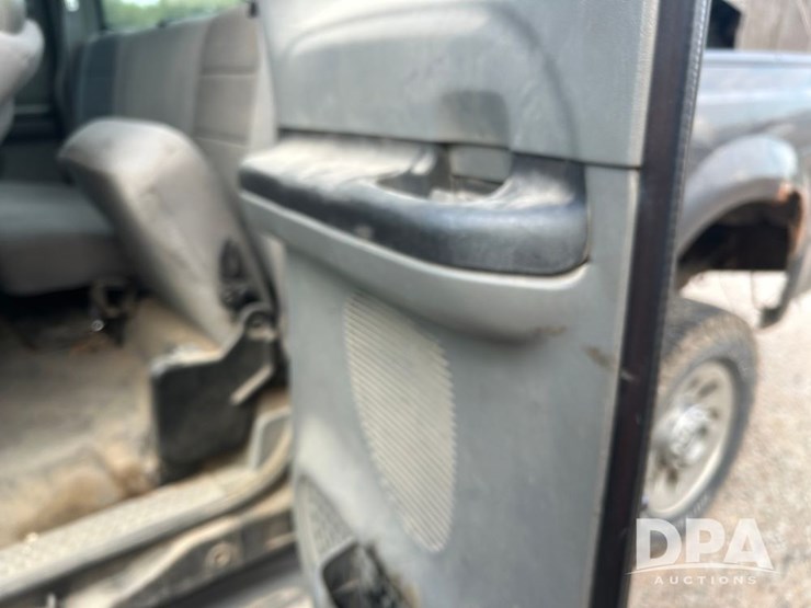 2005-ford-f350-xlt-image-19