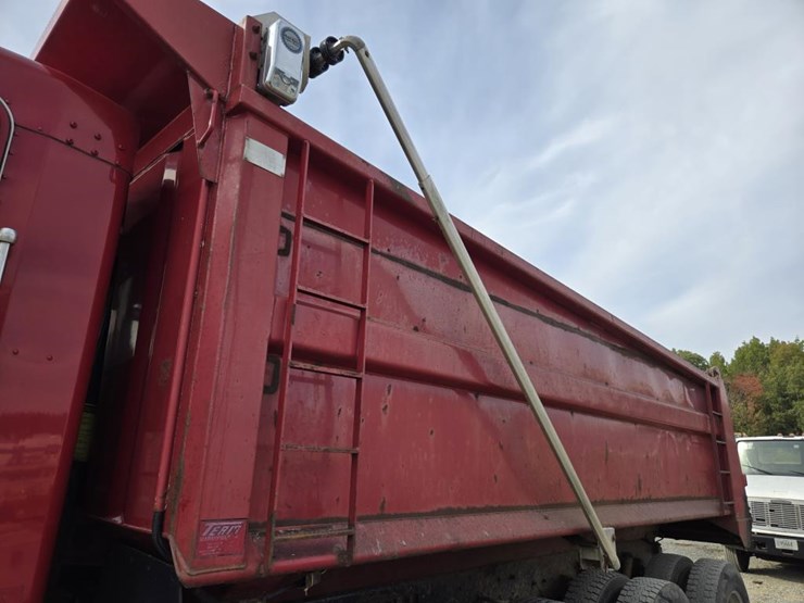 2002-kenworth-t800-image-23