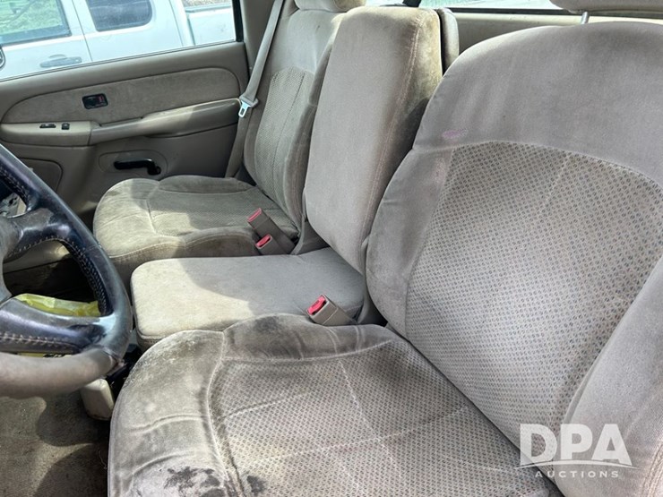 2002-chevrolet-2500hd-image-22