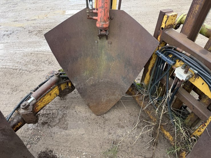 #2558-•-(3)-point-hydraulic-tree-spade-image-8