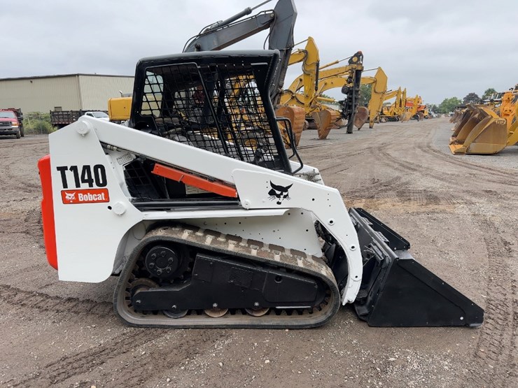2006-bobcat-t140-image-6