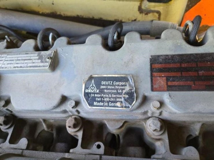 2004-jlg-600aj-image-19