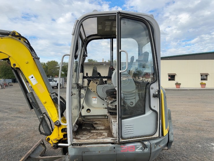 2008-wacker-neuson-38z3-image-26