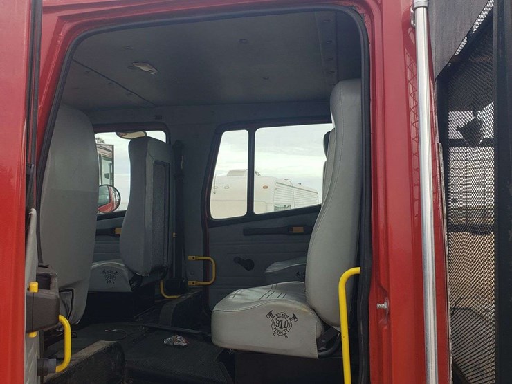 1995-freightliner-fl80-image-8
