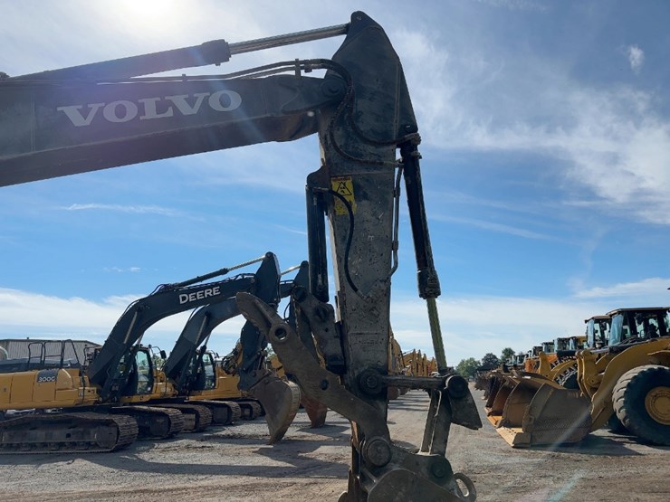 2019-volvo-ec220el-image-10