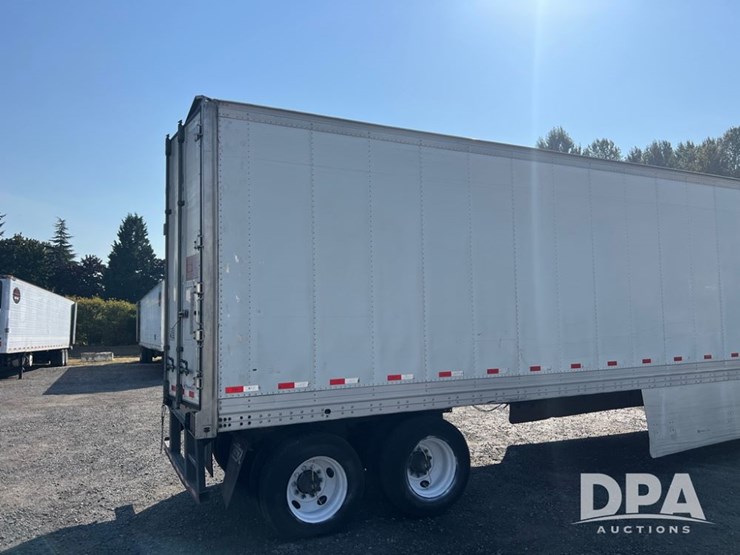 2015-hyundai-reefer-image-16