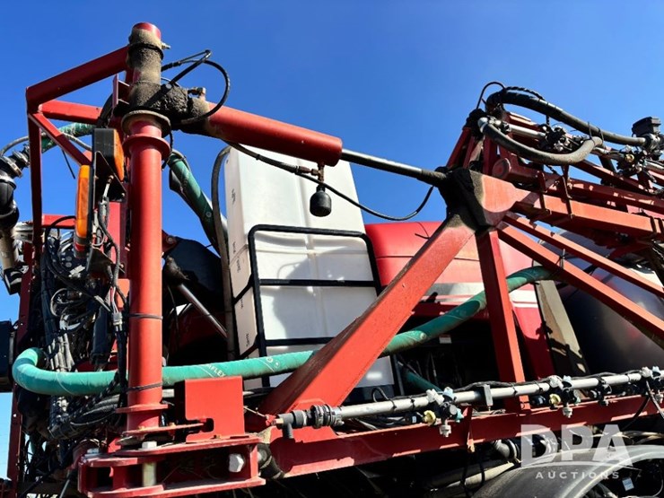 2015-case-ih-patriot-4440-image-87