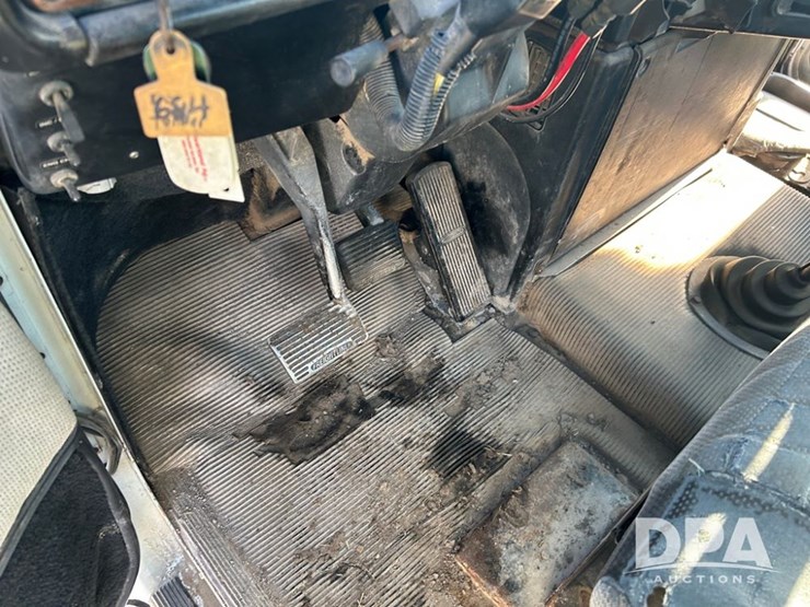 1997-cummins-m11-image-37