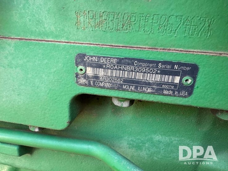 2013-john-deere-8310r-image-23