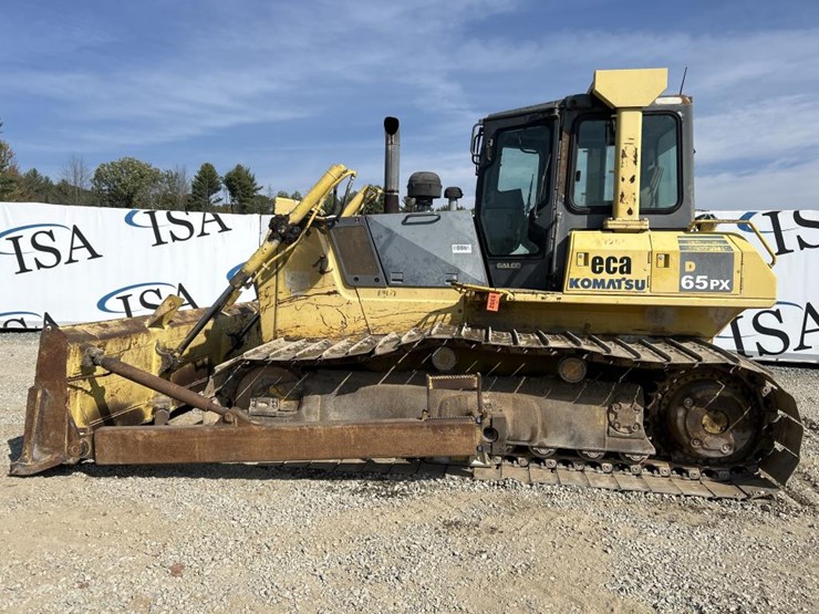 komatsu-d65px-image-2