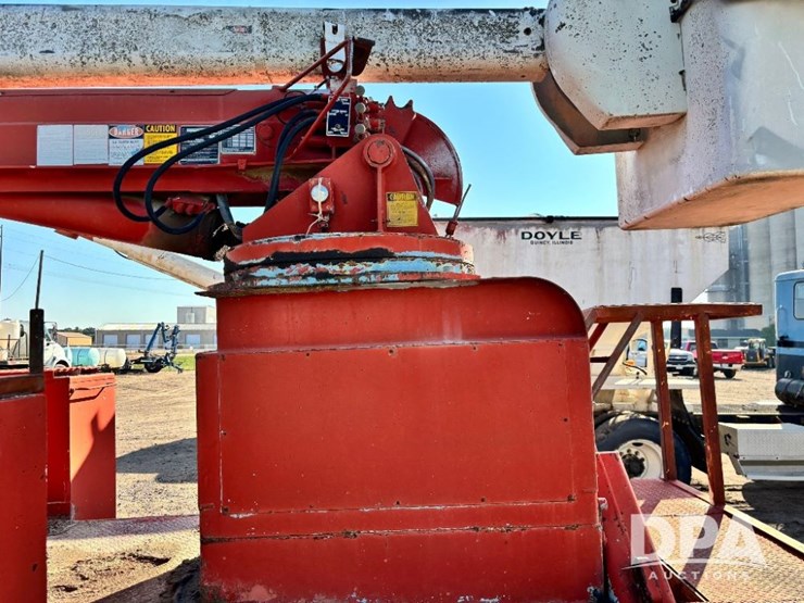 1981-international-1754-bucket-truck-(gp11561,-unit-78228)-image-28