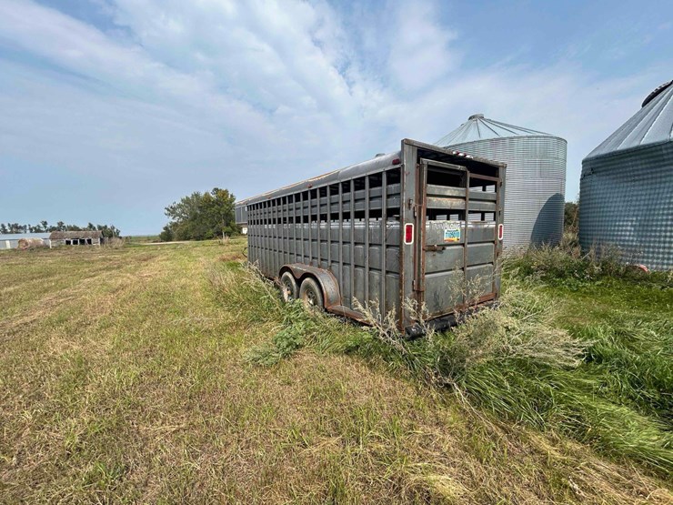trailalong-stock-trailer-image-3