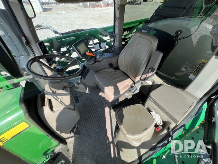 2019-john-deere-r4045-image-63