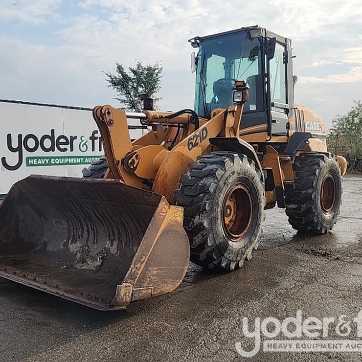 2005 CASE 621D