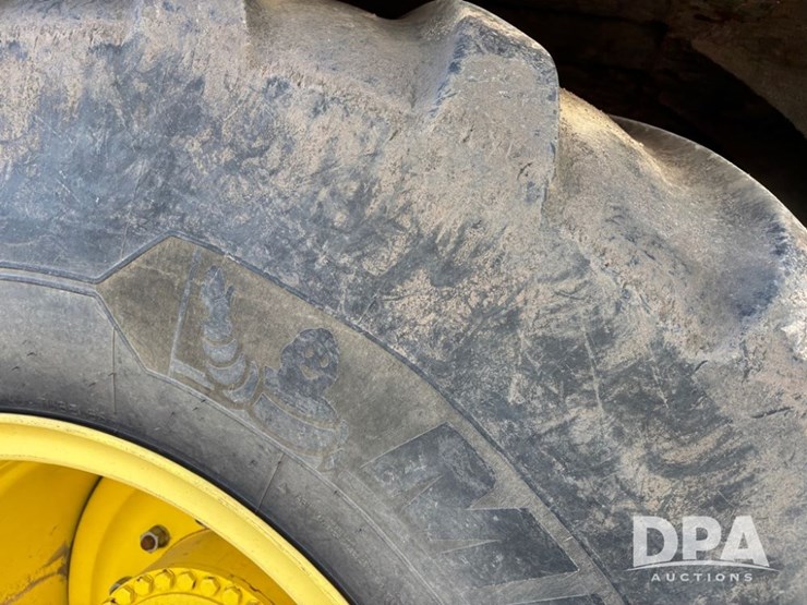 2019-john-deere-f4365-image-57