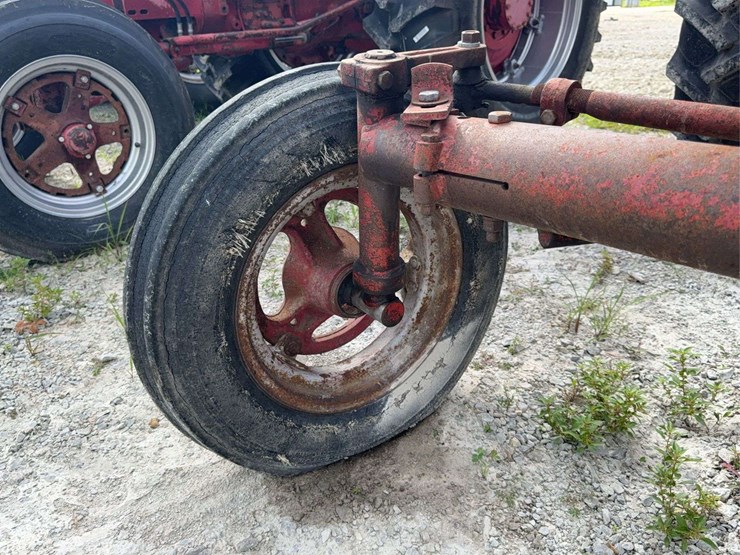 farmall-400-image-29