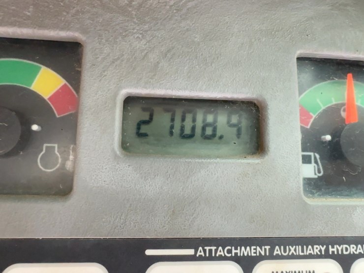 2006-bobcat-t140-image-24