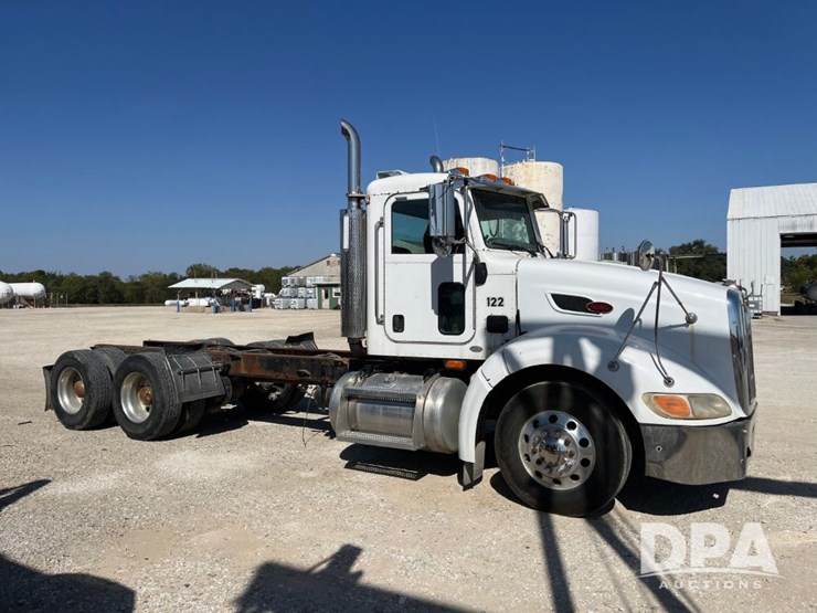 2007-peterbilt-386-image-5