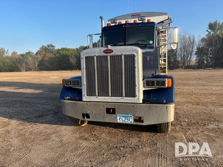 1991-peterbilt-379-image-23