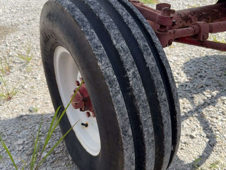 farmall-560-diesel-image-22