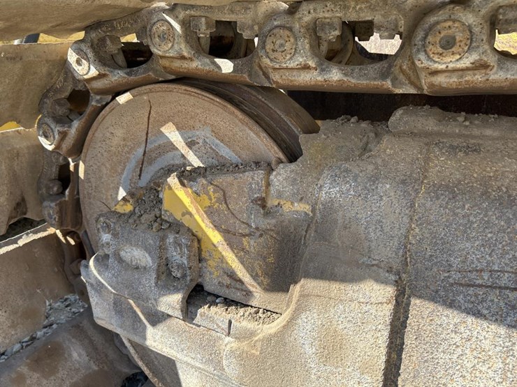 komatsu-d65px-image-58
