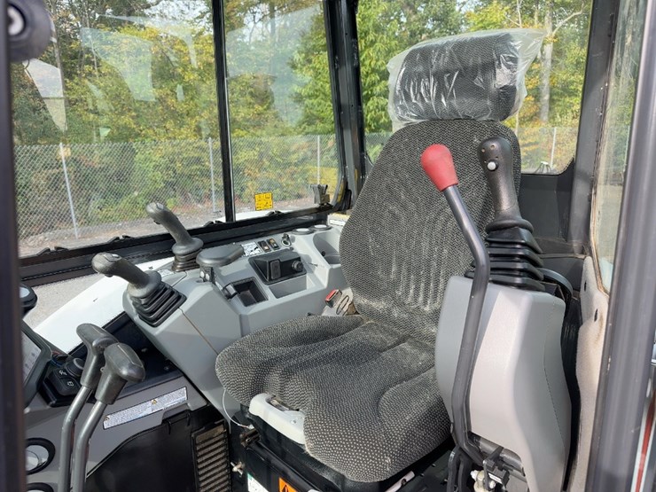 2023-bobcat-e42-image-28