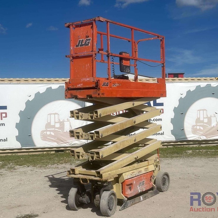 2018 JLG 2632ES