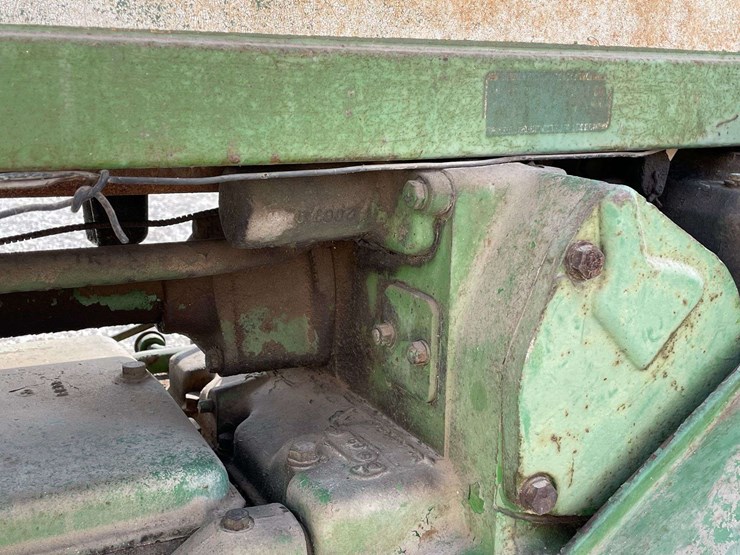 john-deere-720-image-29