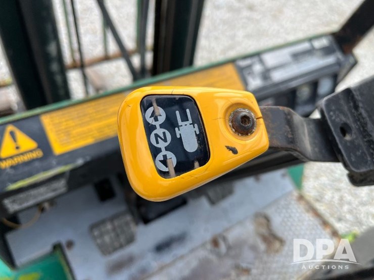 clark-gps25mc-forklift-(jn3106,-unit-3002)-image-28