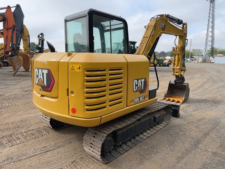 2021-caterpillar-305-image-5