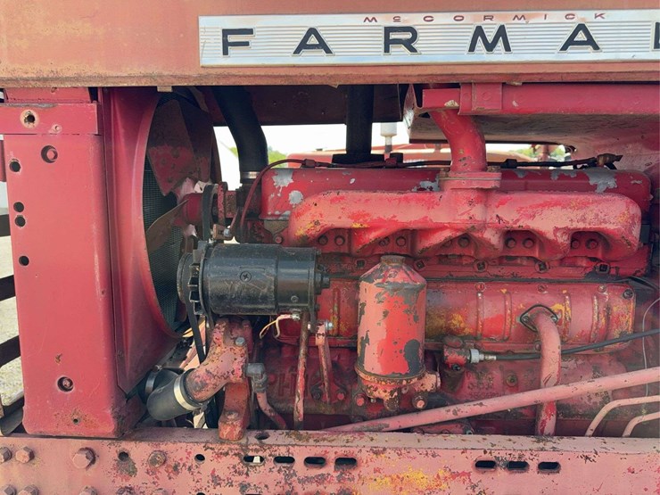 farmall-560-diesel-image-41