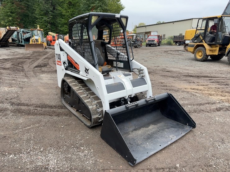 2006-bobcat-t140-image-7