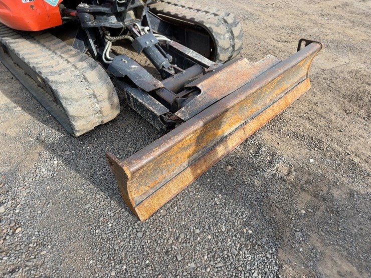 2019-kubota-kx040-4-image-17