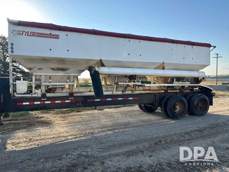 2006-b-b-dry-tender-trailer-(cp1148,-unit-9690)-image-3