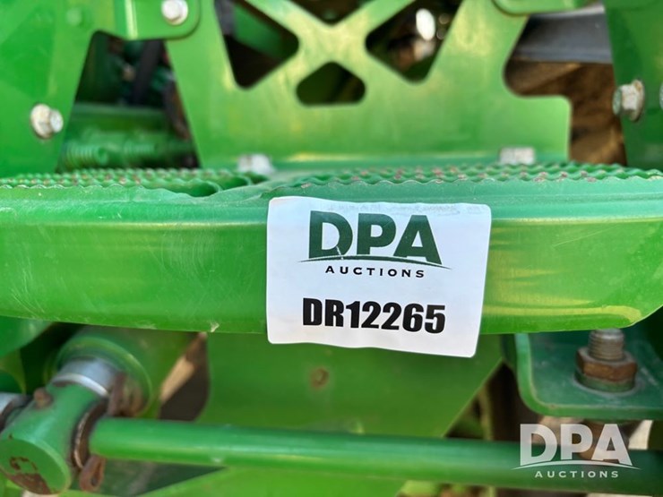 2019-john-deere-f4365-image-92