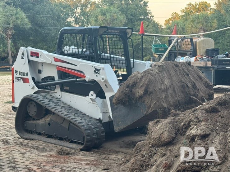 2015-bobcat-t630-image-10