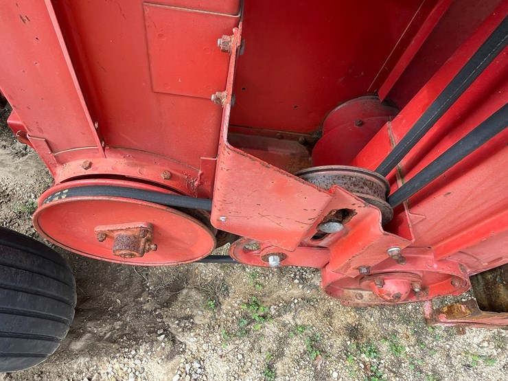 massey-ferguson-510-image-40