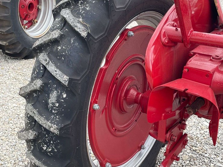 farmall-130-image-41