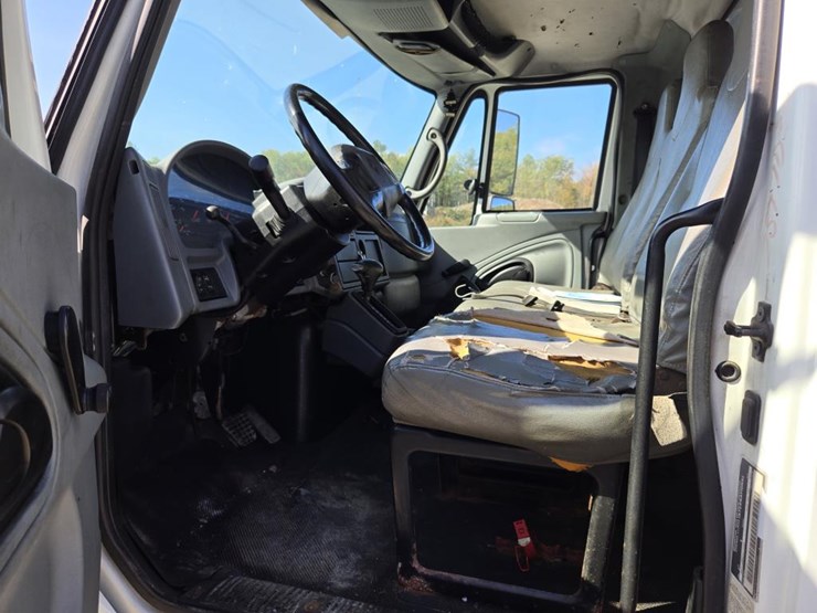 2003-international-durastar-4200-image-43