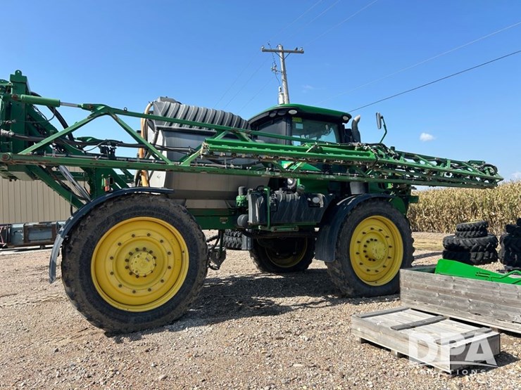 2019-john-deere-r4045-image-8