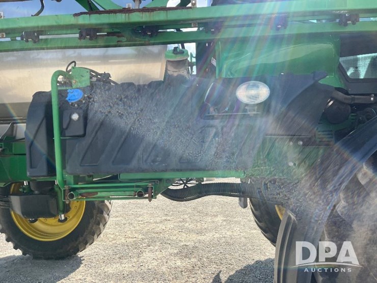 2019-john-deere-r4045-image-33