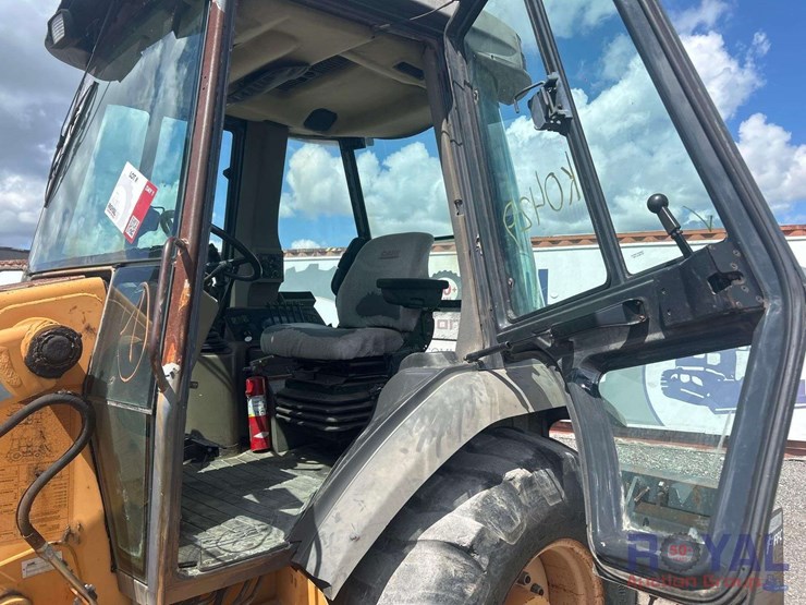 case-570m-xt-image-15
