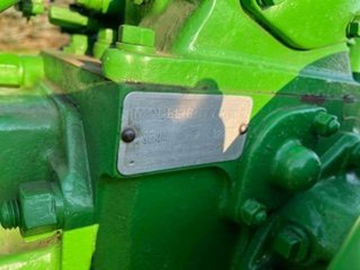 john-deere-b-image-8