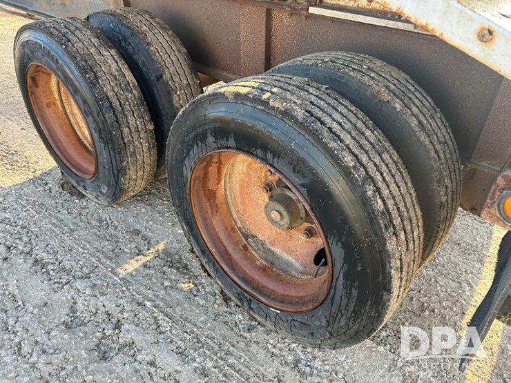 2006-b-b-dry-tender-trailer-(cp1148,-unit-9690)-image-22