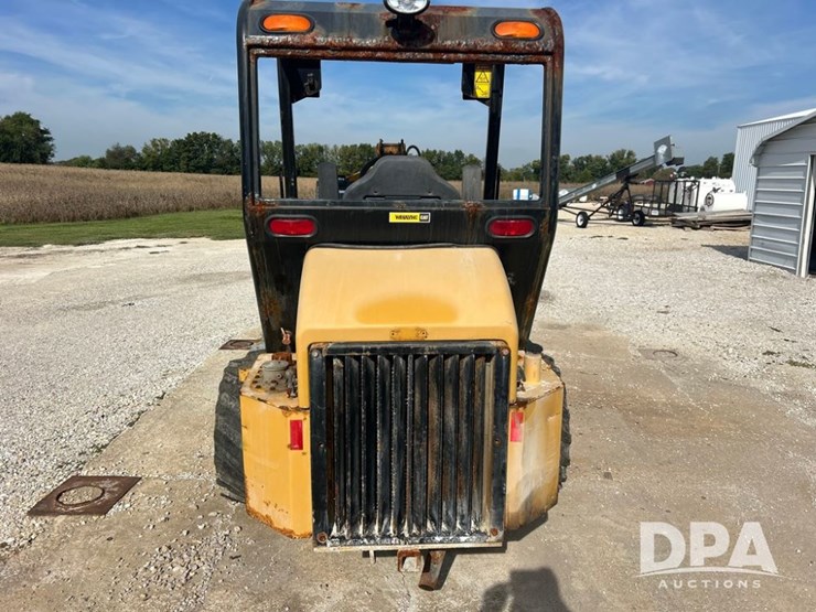 2012-willmar-wrangler-4560-image-2