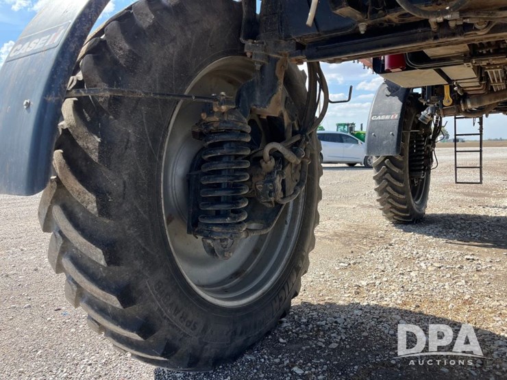 2017-case-ih-patriot-4440-image-46
