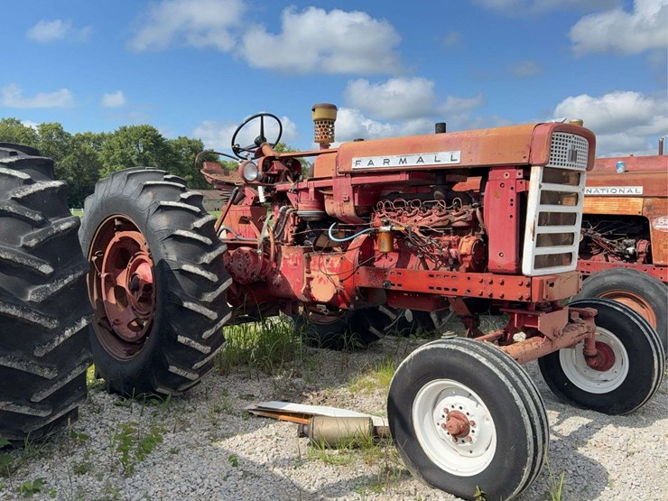 farmall-560-diesel-image-3